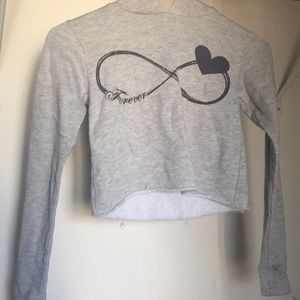 Cropped hoodie